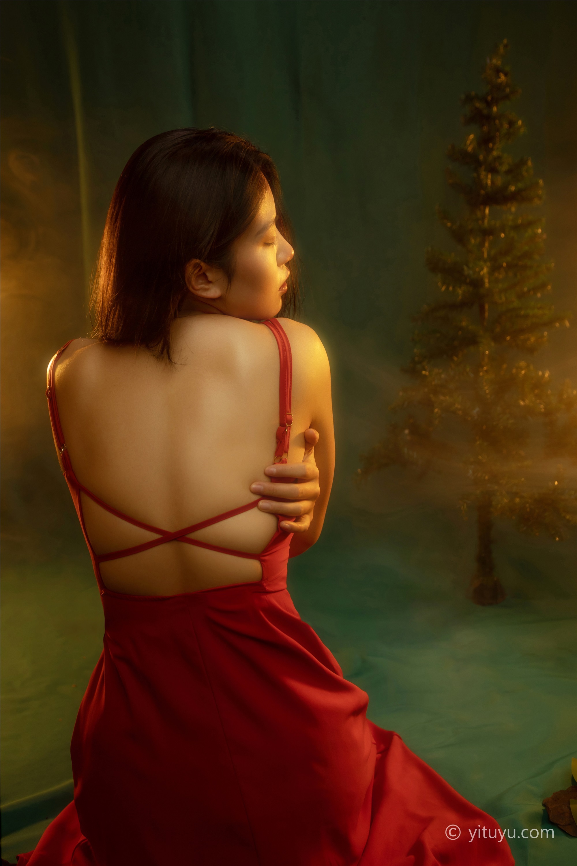 Red dress Jiaojiao
